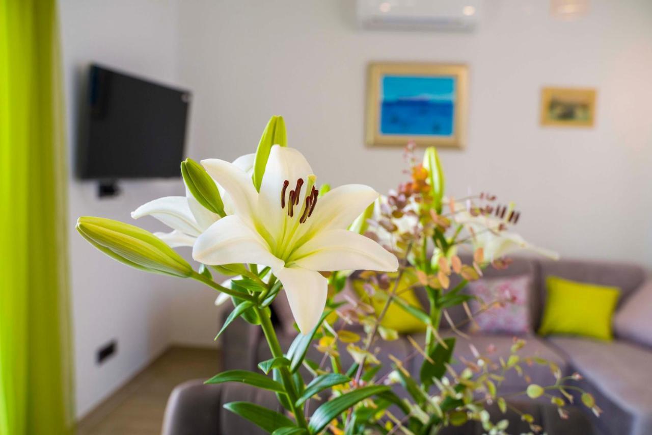 Ve & Ki Apartman Podstrana Kültér fotó