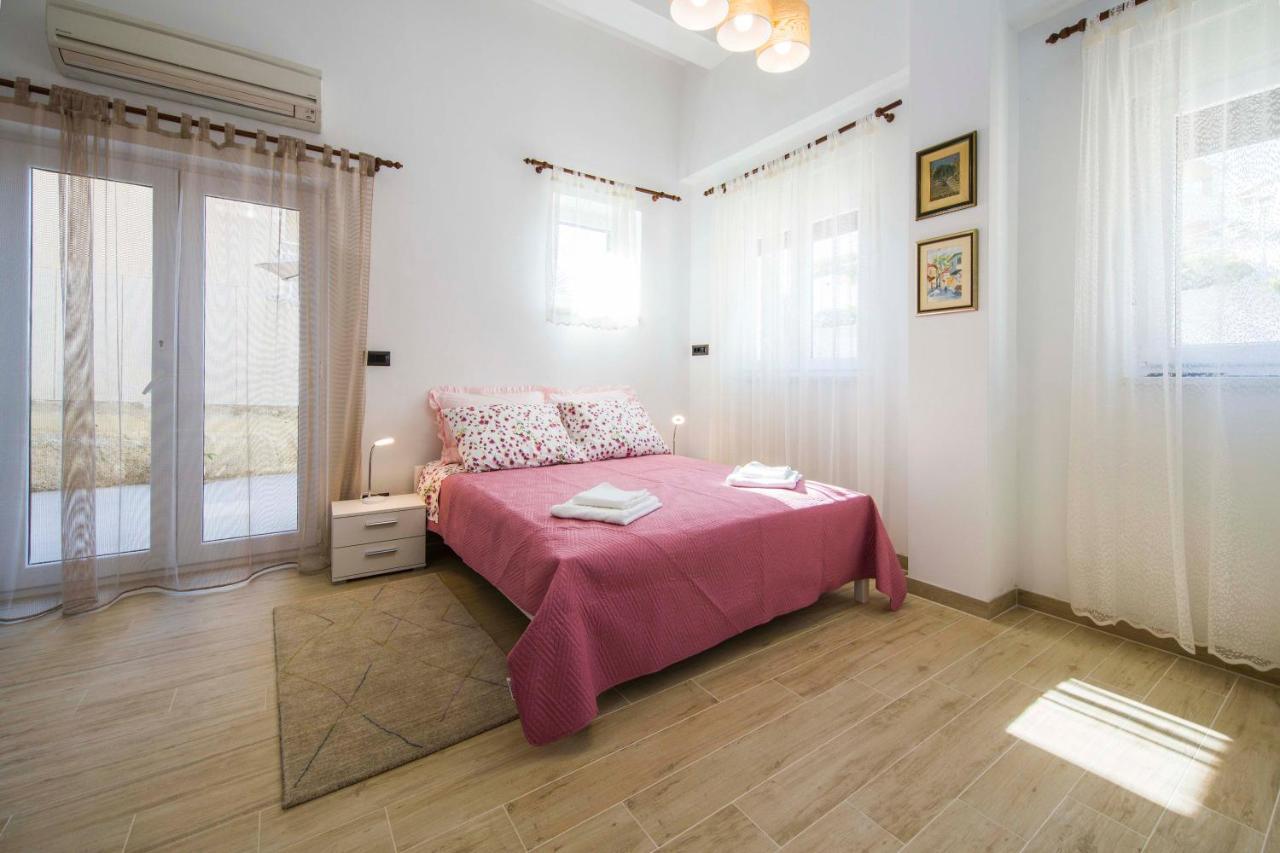 Ve & Ki Apartman Podstrana Kültér fotó