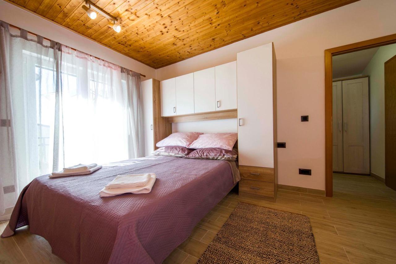 Ve & Ki Apartman Podstrana Kültér fotó