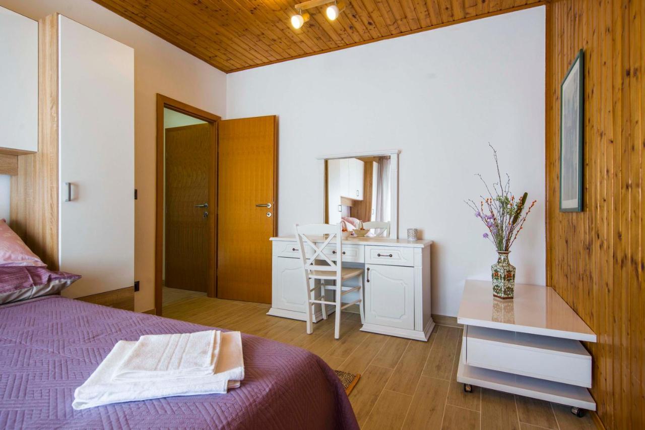 Ve & Ki Apartman Podstrana Kültér fotó