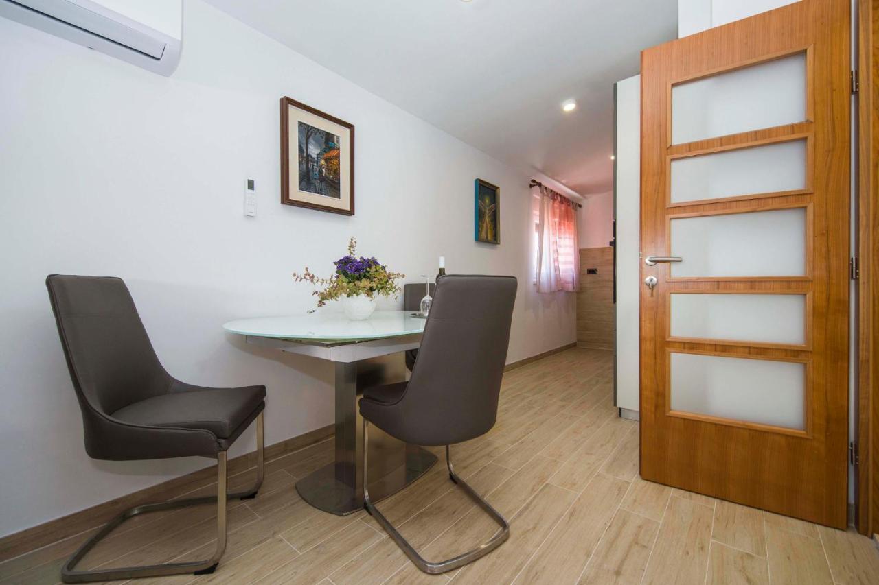 Ve & Ki Apartman Podstrana Kültér fotó