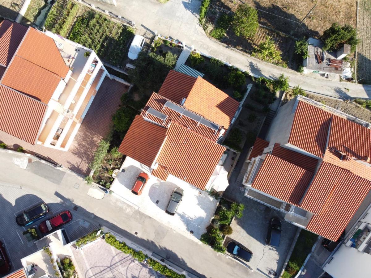 Ve & Ki Apartman Podstrana Kültér fotó